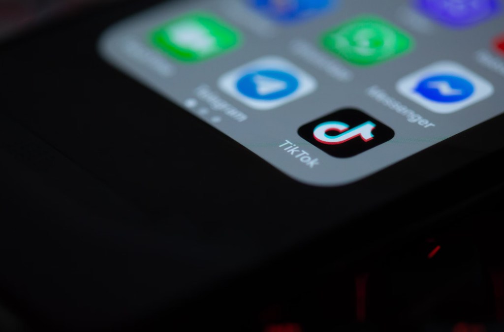 Why Shortform Content Is Key for Aspiring Gaming Creators (TikTok & YouTube&nbsp;Shorts)